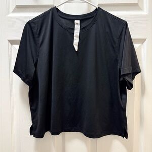 lululemon athletica Black Short Sleeve Tee